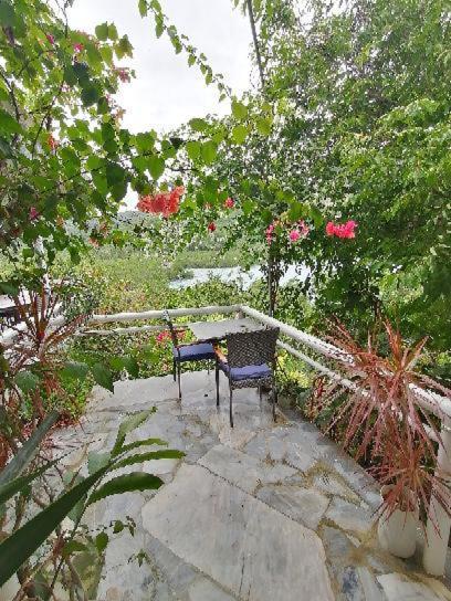 Lonos Circle Terrace View Hotel Romblon Eksteriør billede